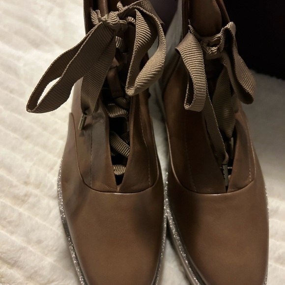 Women’s Booties 8.5 by Johnson & Murphy Taupe (New) - Picture 6 of 9
